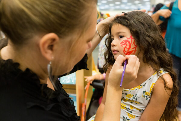 HITN y Barns & Noble celebran el mes de la hispanidad HITN y Barns & Noble celebran el mes de la hispanidad