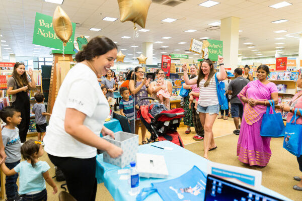 HITN y Barns & Noble celebran el mes de la hispanidad HITN y Barns & Noble celebran el mes de la hispanidad