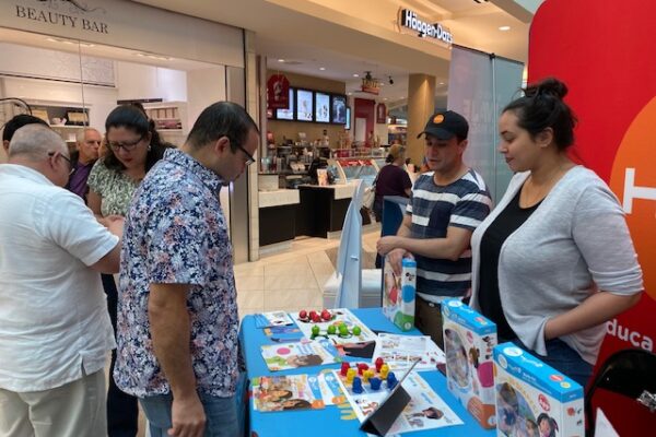A-New-Personal-and-Family-Oriented-Experience--with-HITN-at-Dadeland-MallIMG_2009 A-New-Personal-and-Family-Oriented-Experience--with-HITN-at-Dadeland-MallIMG_2009