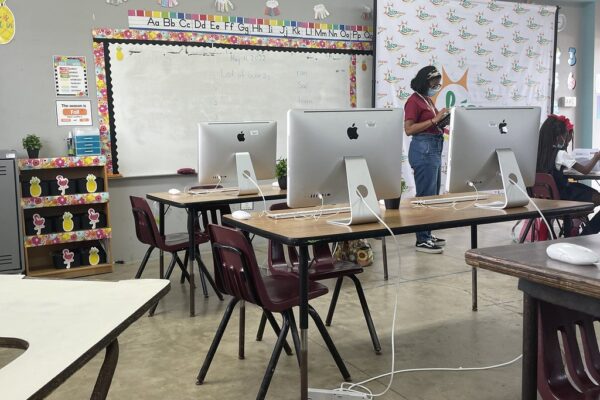 niu-hitn-donate-computers__52073925119_7587c58a33_b13 niu-hitn-donate-computers__52073925119_7587c58a33_b13