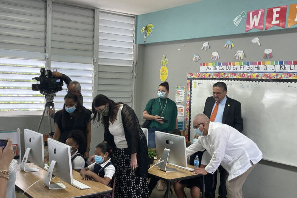 niu-hitn-donate-computers__52073946124_a150bebf3c_b14 niu-hitn-donate-computers__52073946124_a150bebf3c_b14