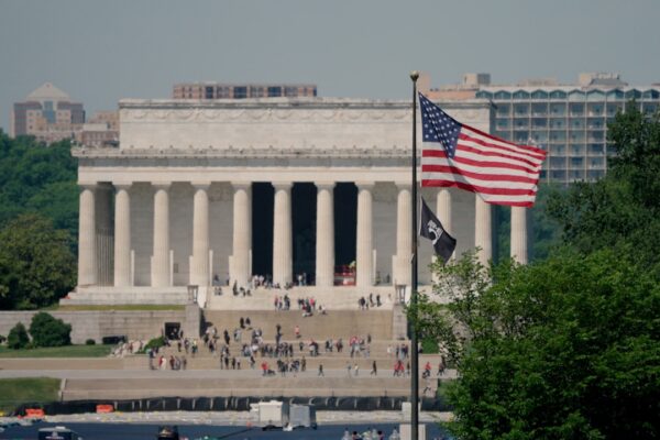 AME_250_SCS_Lincoln Memorial Large