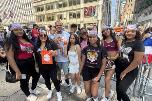 Desfile Dominicano 2026_Family with prizes Large